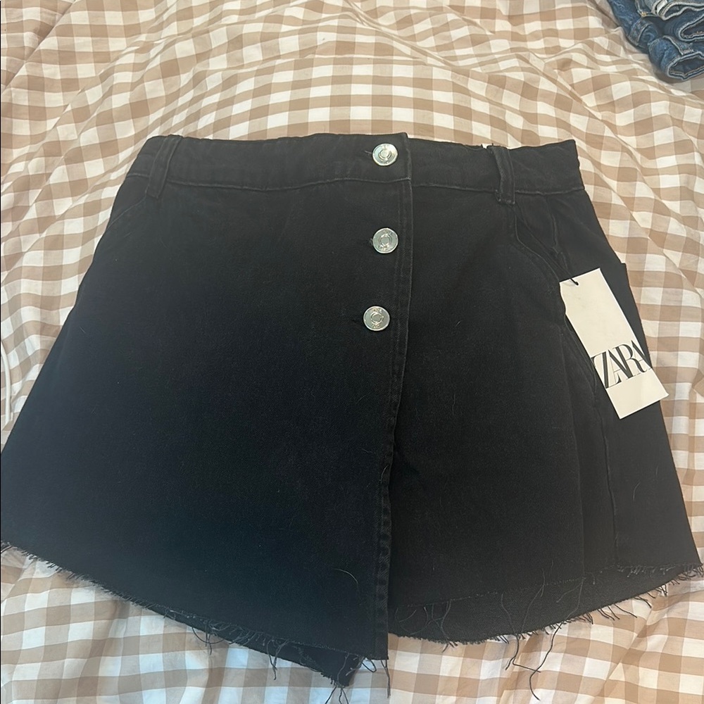 Zara NWT High-Waisted Black Skort